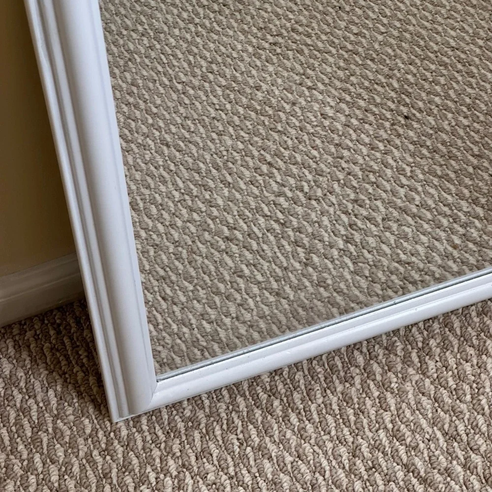 White Framed Wall Mirror 16x20 Rectangle Hanging Home Decor Vanity Preowned